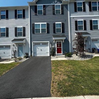 2137 Cross Country Rd, Northampton, PA 18067