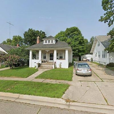 214 Cecil St, Buchanan, MI 49107