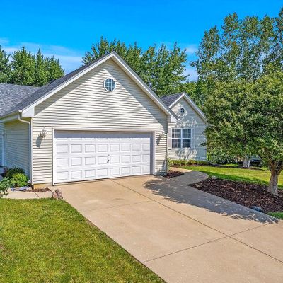 214 Parkview Dr, Johnson Creek, WI 53038