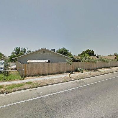 2149 N Sowell Ct, Visalia, CA 93291