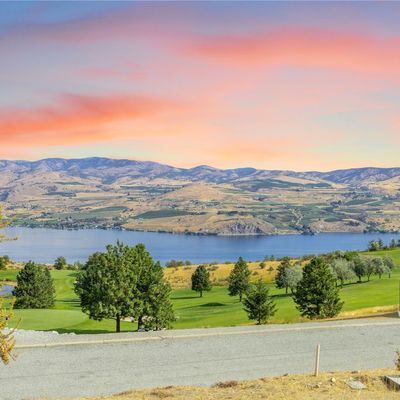 215 Bandera Way, Chelan, WA 98816