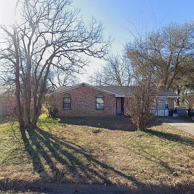 217 W Alene Dr, Mabank, TX 75147