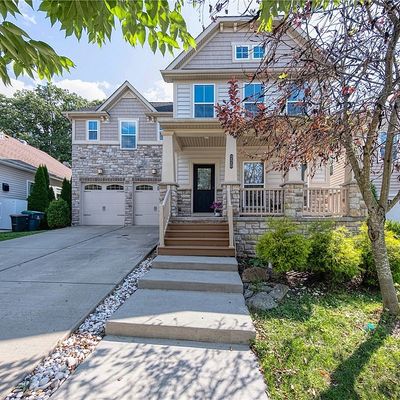 220 Boardwalk Dr, Cranberry Township, PA 16066