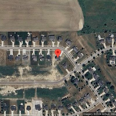 2202 Secretariat Ln, Saint Johns, MI 48879