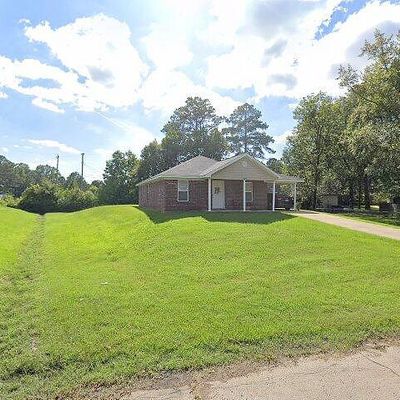 2205 Bittersweet Dr, Columbus, MS 39705