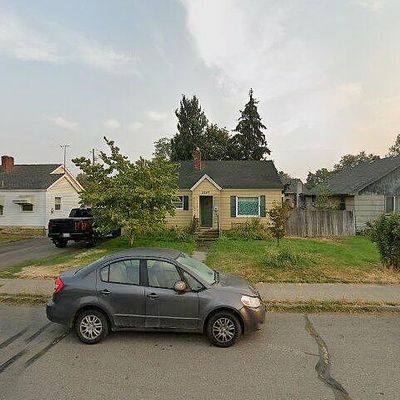 2207 E Hoffman Ave, Spokane, WA 99207