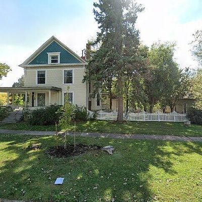 221 E 6 Th St, Tipton, IA 52772