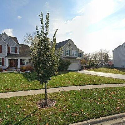 2 Barharbor Ct, Lake In The Hills, IL 60156