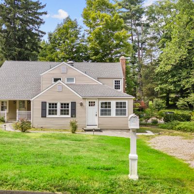 2 Yorkshire Ln, Avon, CT 06001