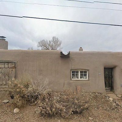 20 Valerio Rd, Ranchos De Taos, NM 87557