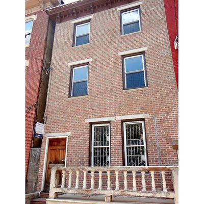 2002 N 4 Th St, Philadelphia, PA 19122