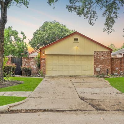 2007 Barronett Bnd, Sugar Land, TX 77478