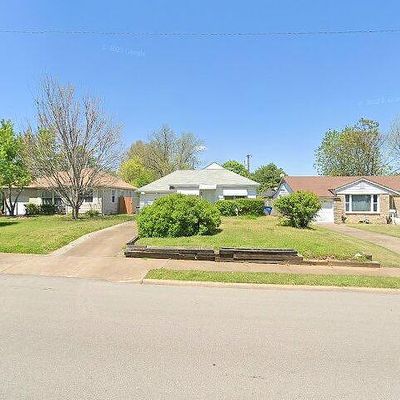 2015 E 13 Th St, Tulsa, OK 74104