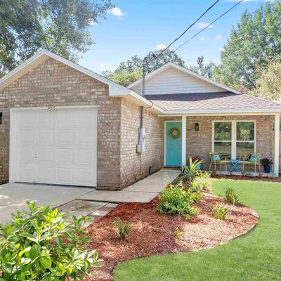 2015 Toni St, Pensacola, FL 32504