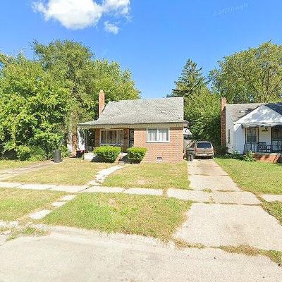 20236 Barlow St, Detroit, MI 48205