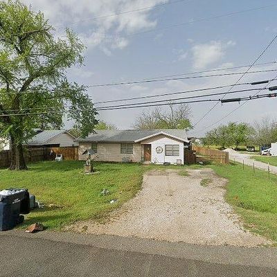 203 N 1 St St, Jarrell, TX 76537