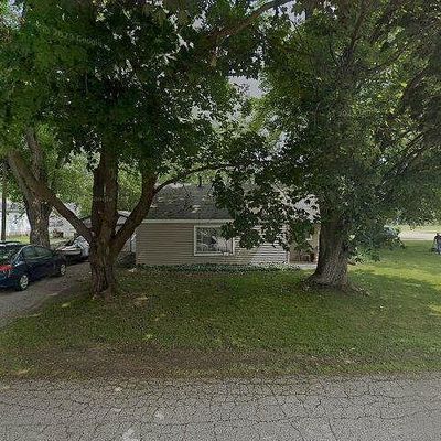 204 Greenlawn St, Galien, MI 49113