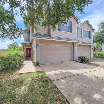 205 Drake Run Ln, Dickinson, TX 77539