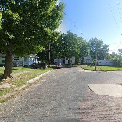 205 Garfield Ave, Benton Harbor, MI 49022