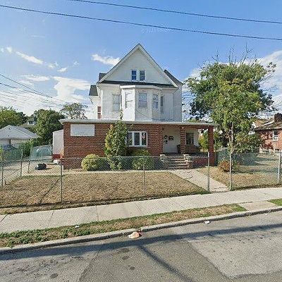 2402 Oceancrest Blvd, Far Rockaway, NY 11691