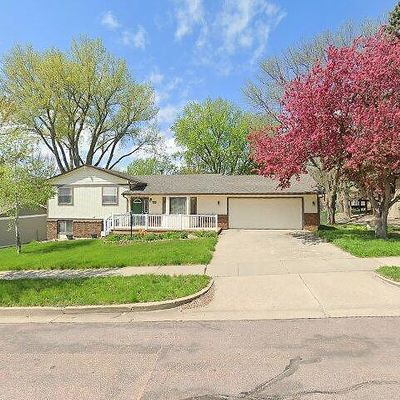 2405 S Stephen Ave, Sioux Falls, SD 57103