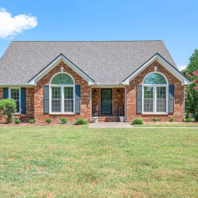 2406 Colfax Dr, Murfreesboro, TN 37129