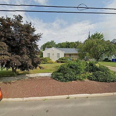 242 Atlantis Ave, Manahawkin, NJ 08050