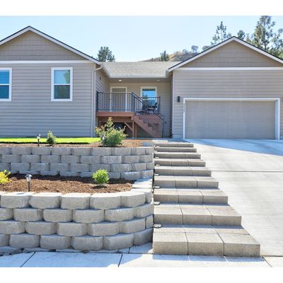 2422 W 14 Th St, The Dalles, OR 97058