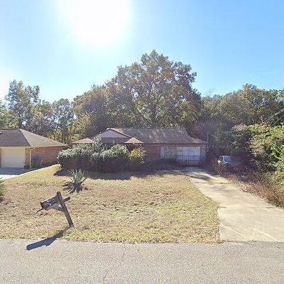 2425 Atwood Dr, Pensacola, FL 32514