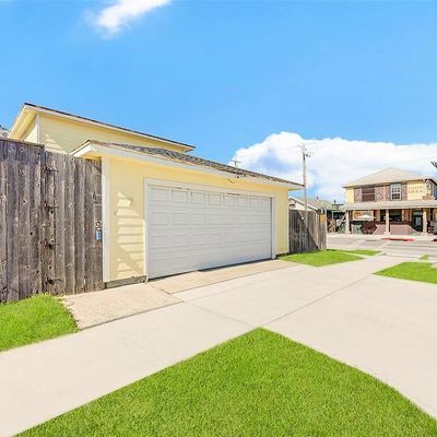 2427 35 Th St, Galveston, TX 77550