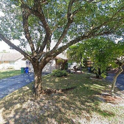 2433 Nw 92 Nd Ave, Coral Springs, FL 33065