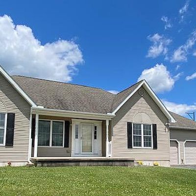 245 Pine Swamp Rd, Ringtown, PA 17967