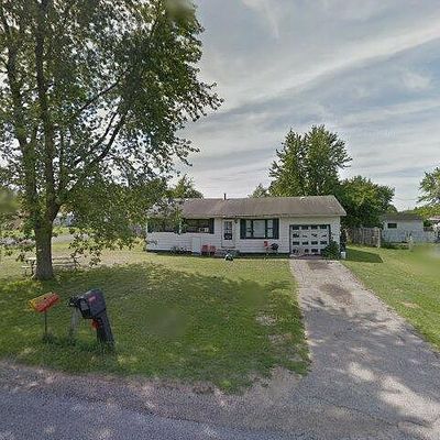 2492 Crawford Dr, Benton Harbor, MI 49022