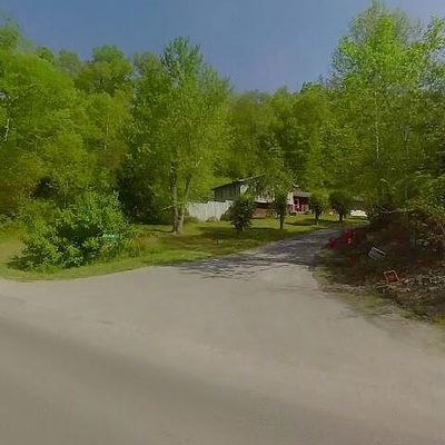 25 Wade Hacker Rd, Manchester, KY 40962