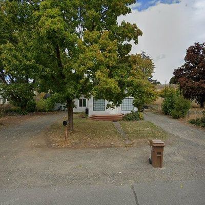 2507 E Upriver Dr, Spokane, WA 99207