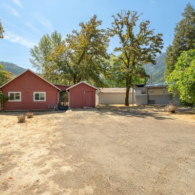 255 Se 2 Nd St, Canyonville, OR 97417