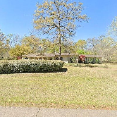 259 Greenbriar Dr, Columbus, MS 39705