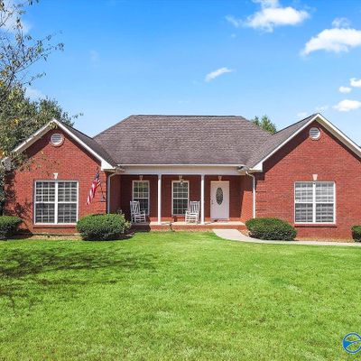 26 Cattle Dr, Hartselle, AL 35640