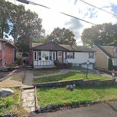 224 Hazelton St, Cranston, RI 02920