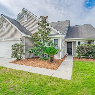 225 Red Oak Dr, Richmond Hill, GA 31324