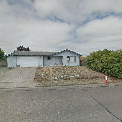 2250 Burdette Dr, Roseburg, OR 97471