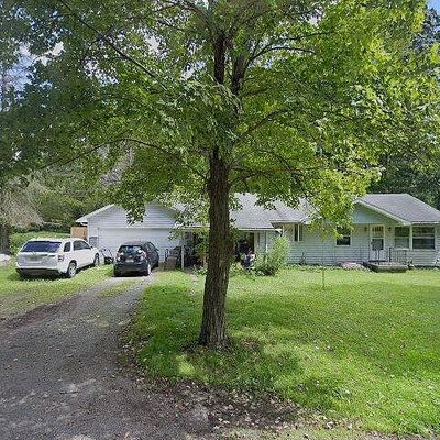 2260 Downing Ln, Hermitage, PA 16148