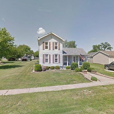 227 E Church St, Mendon, IL 62351