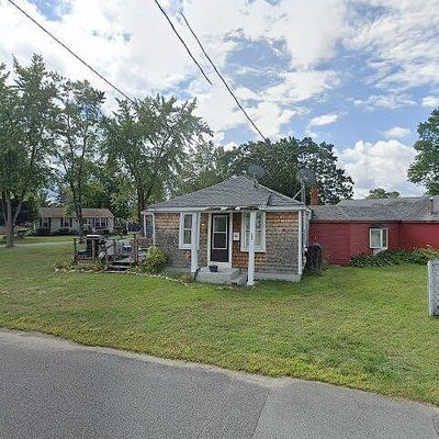 23 Coolidge Ave, Turners Falls, MA 01376