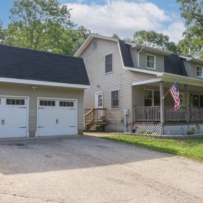 23 Sullivan Rd, Jewett City, CT 06351