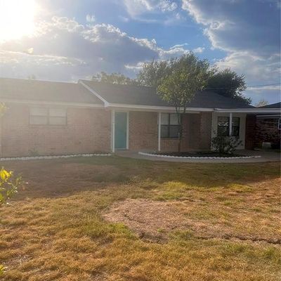 2314 Clow St, Coleman, TX 76834