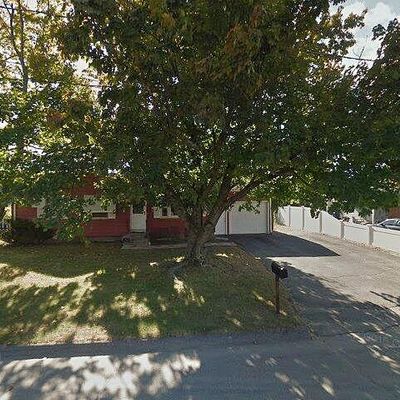 233 Asselin St, Chicopee, MA 01020