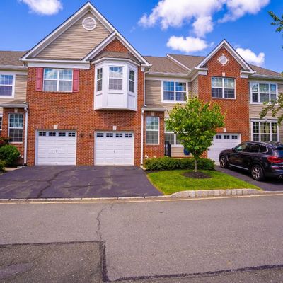 2333 Berkshire Ln, North Brunswick, NJ 08902