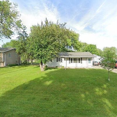 234 Southcrest Dr, Waterloo, IA 50702