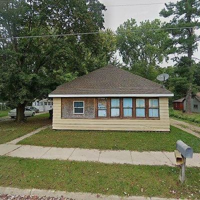 285 E Logan St, Coloma, MI 49038